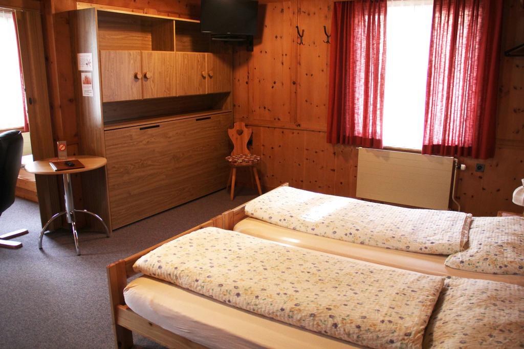 Hotel Elli Davos Bagian luar foto